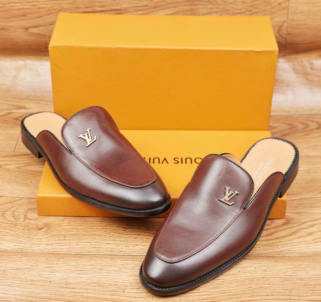 Mocassins élégants en cuir LV