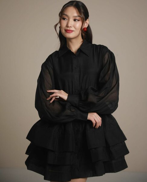 Элегантное чёрное платье