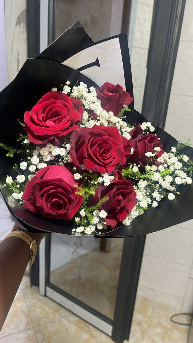 Bouquet de Roses Éclatantes