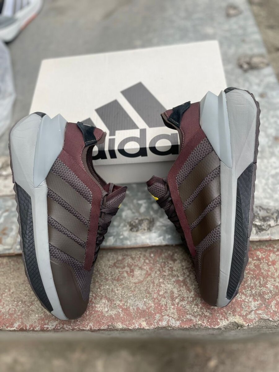 Chaussures de sport Adidas élégantes