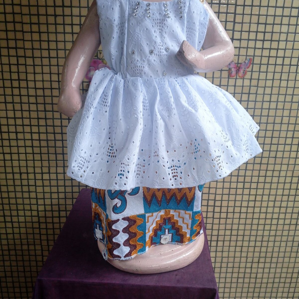 Robe blanche dentelle enfant