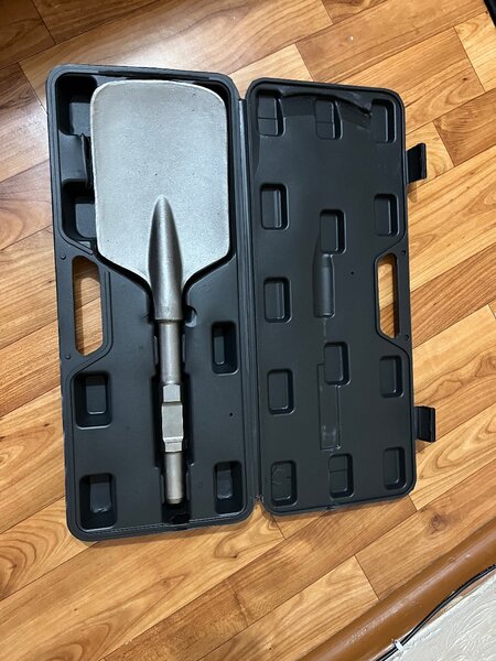 Насадка на отбойник лопата