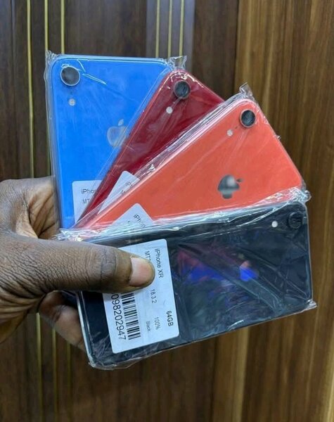 iPhone XR couleurs variées
