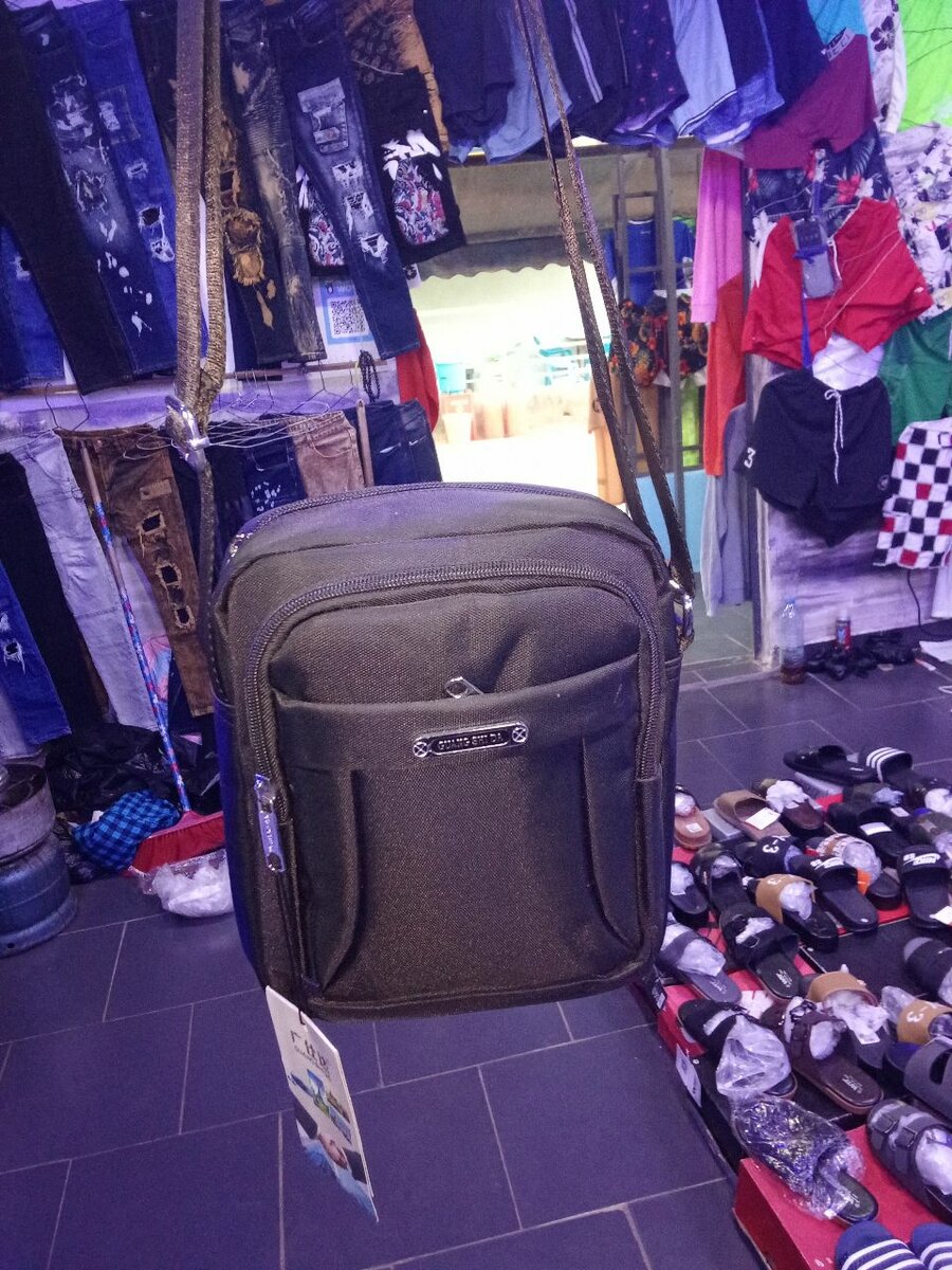 Sacoche bandoulière pratique homme