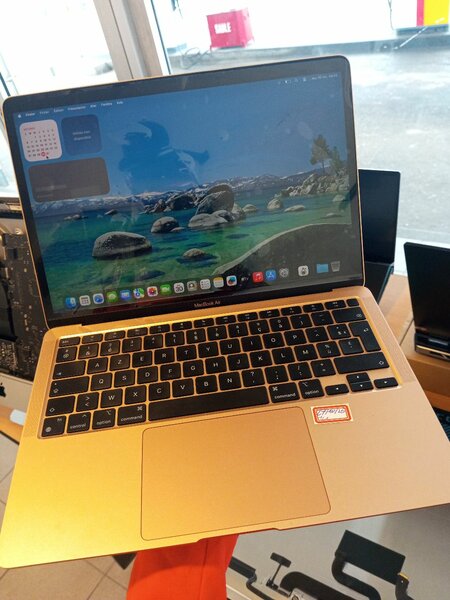 MacBook Air Retina