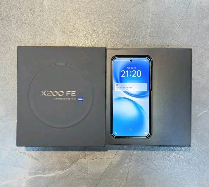 Smartphone X200 FE