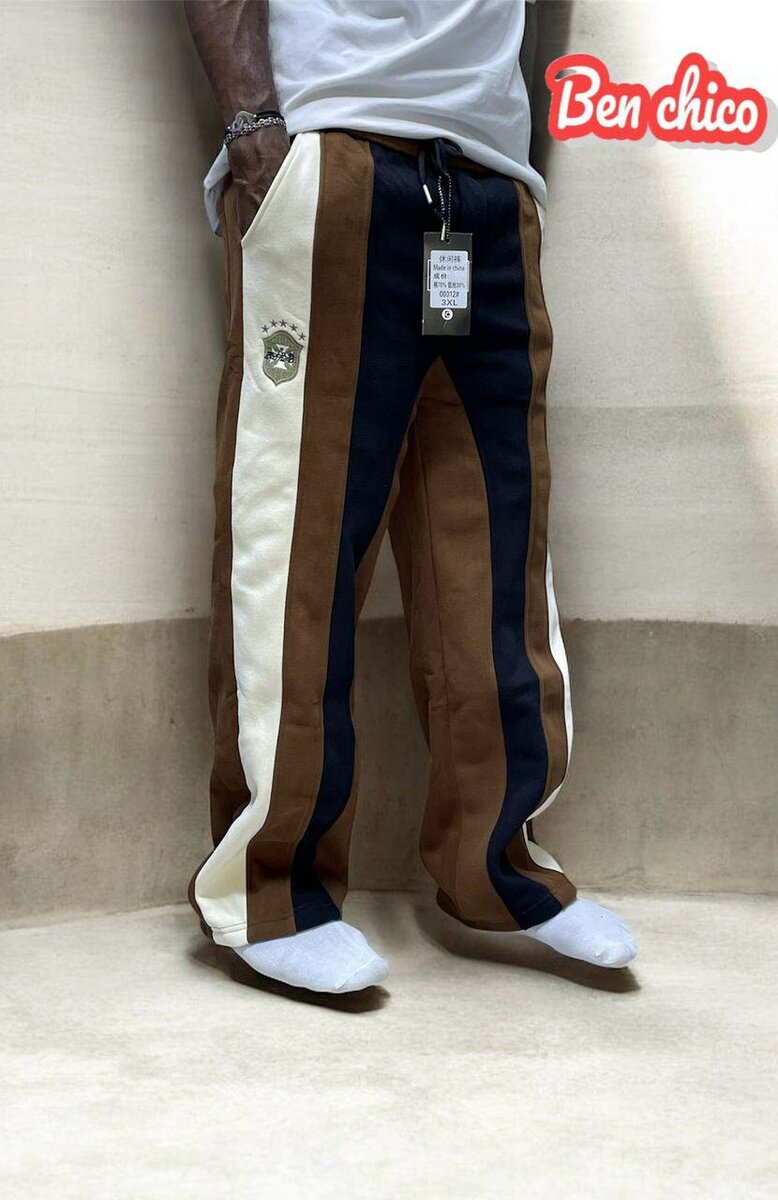 Pantalon rayé en velours côtelé