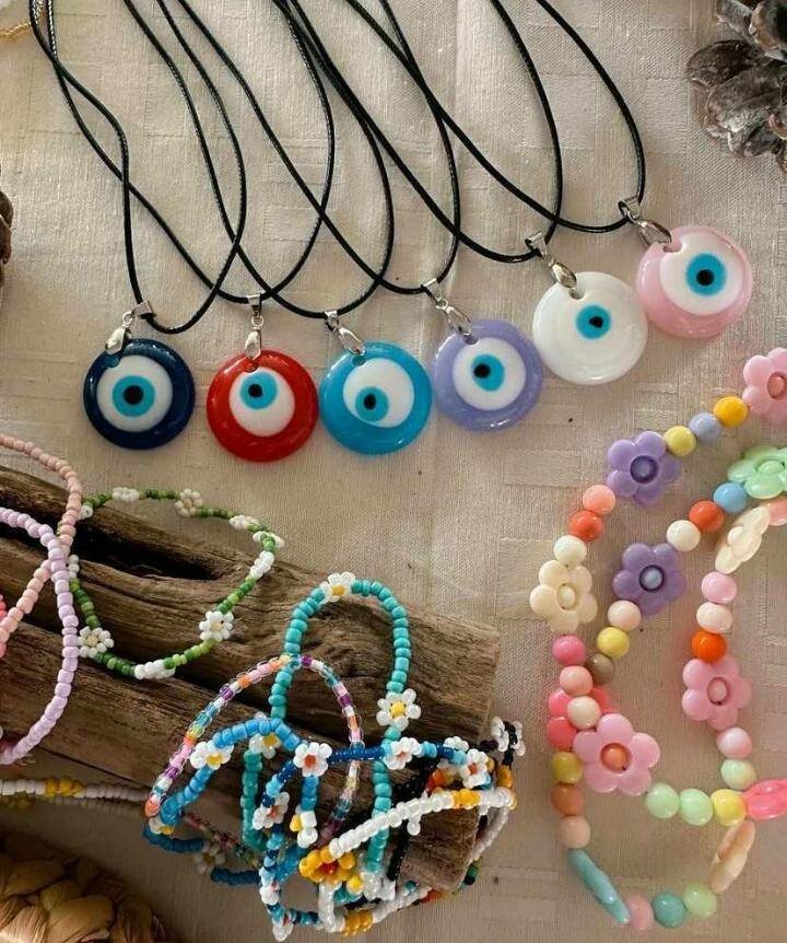 Collier et chaîne inoxydable