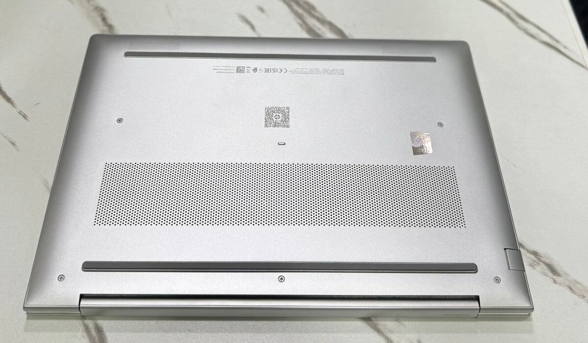 HP Laptop Ultrabook 15" Sleek