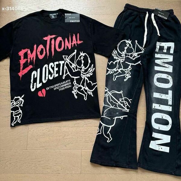 T-shirt et pantalon 'Emotion'