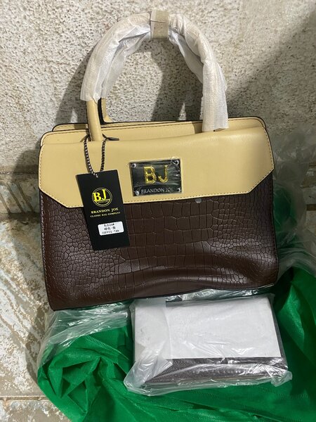 Sac à main en cuir élégant