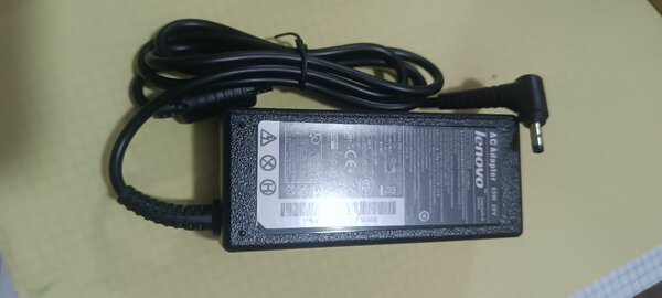 Chargeur pour ordinateur portable