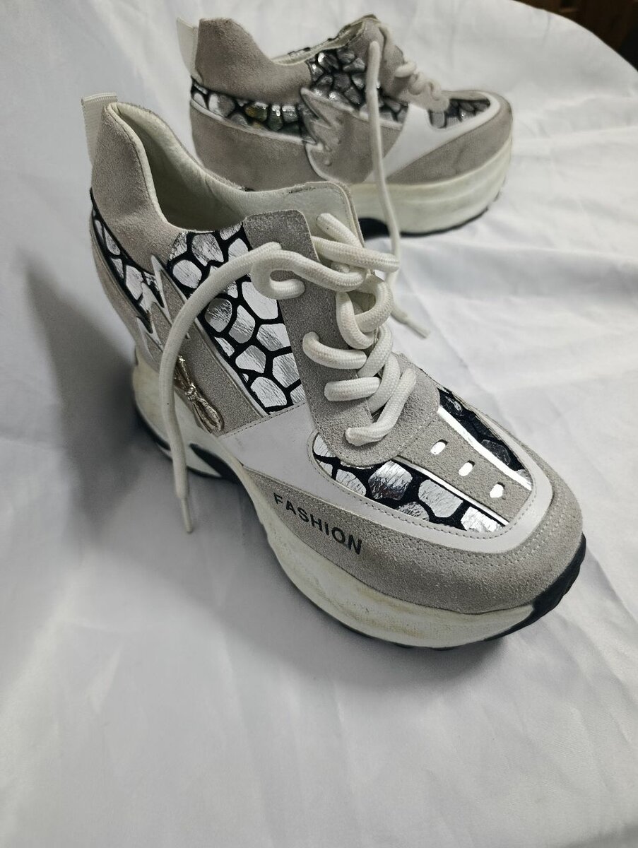 Baskets compensées tendance