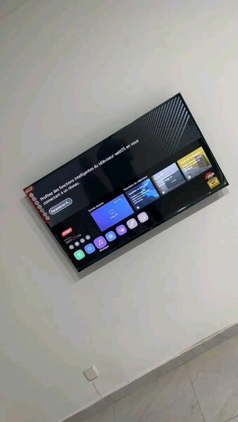 Téléviseur LED Smart 4K Ultra HD