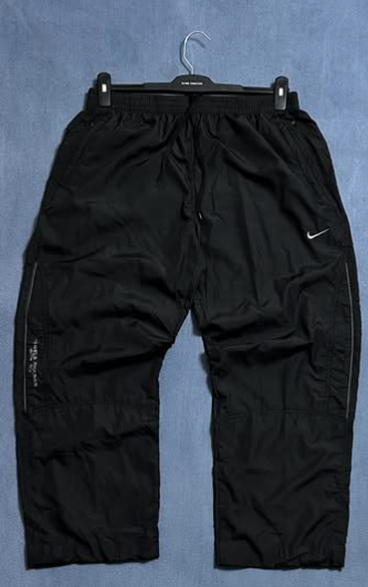Nike track pants size : waist L / length 38