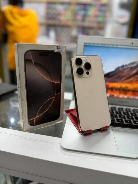 iPhone 16 pro 128Go 2puces