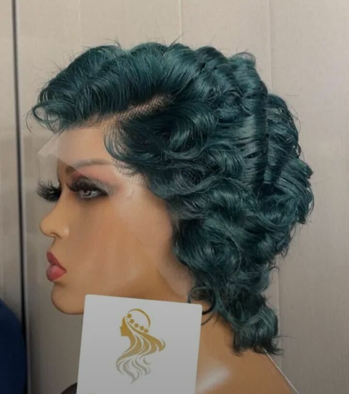 Perruque bouclée de luxe