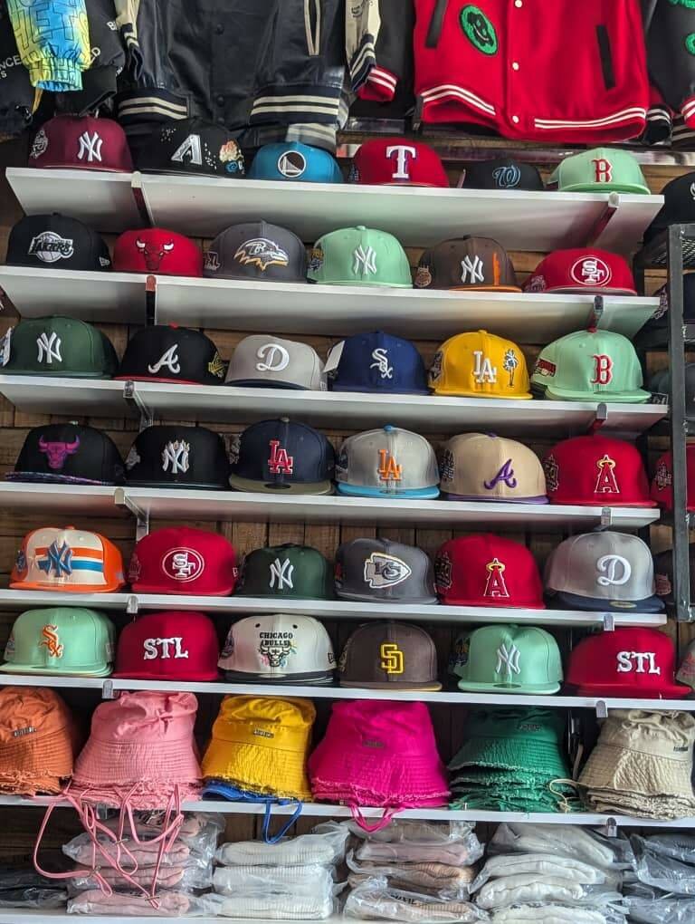 Caps