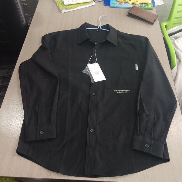 Chemise noire homme élégante