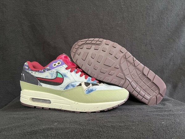 NIKE AIR MAX 1 x CONCEPTS