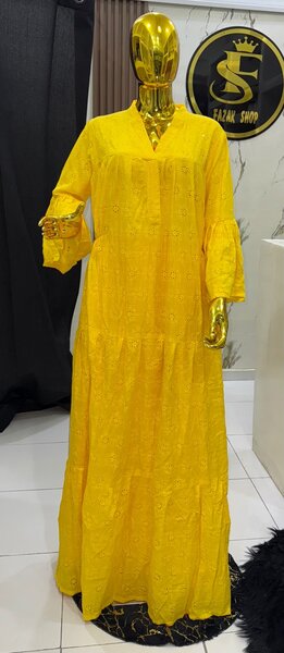 Robe longue jaune élégante