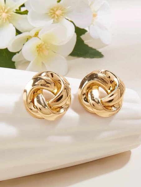 Twist Design Studs