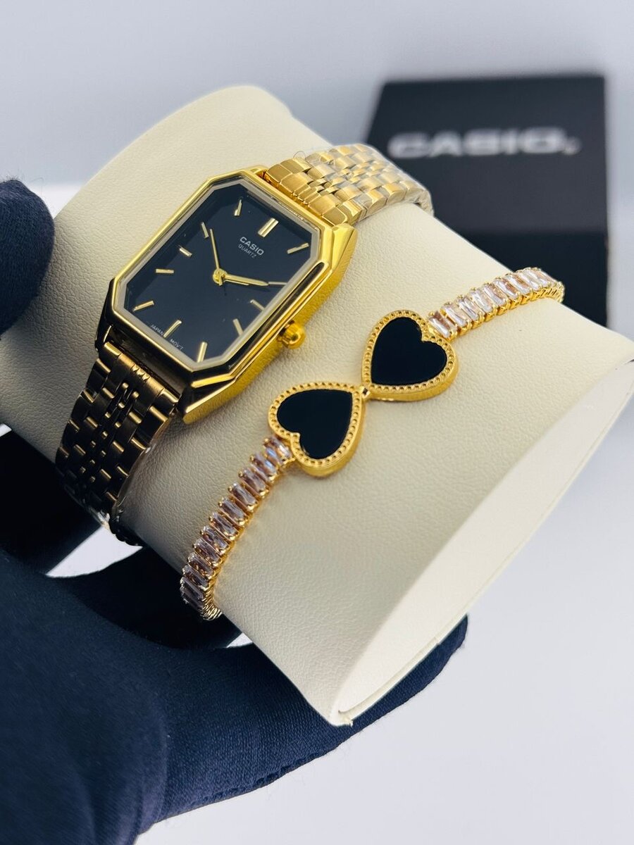 Montre Femme Dorée Élégante