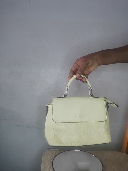 Sac à main en cuir élégant