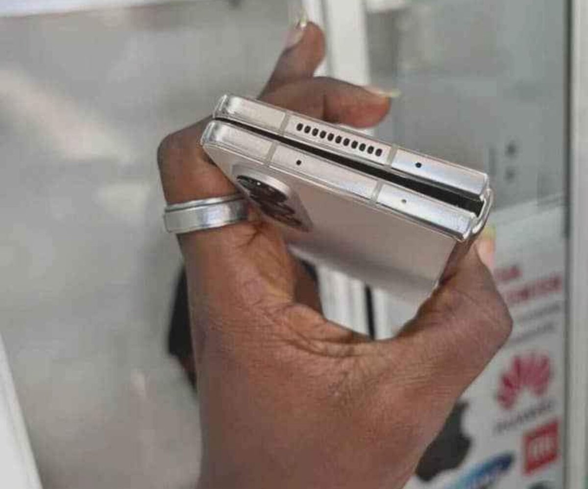 Samsung zfold 2 nouveau dans carton