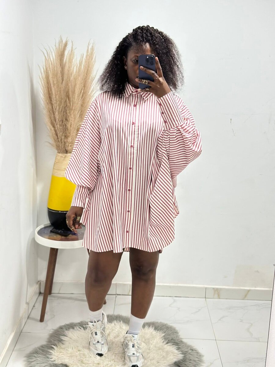 Robe chemise rayée élégante