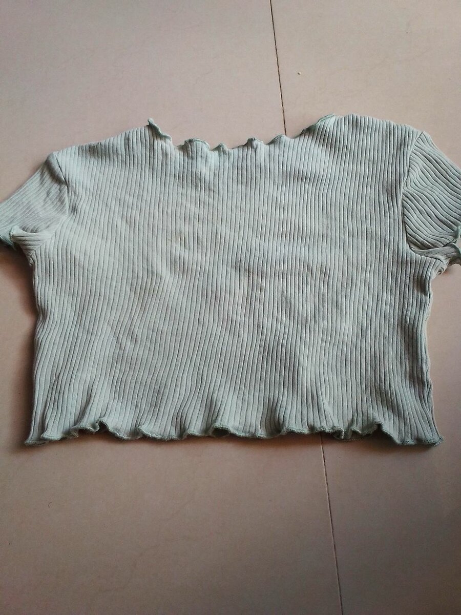 T-shirt court côtelé avec motif