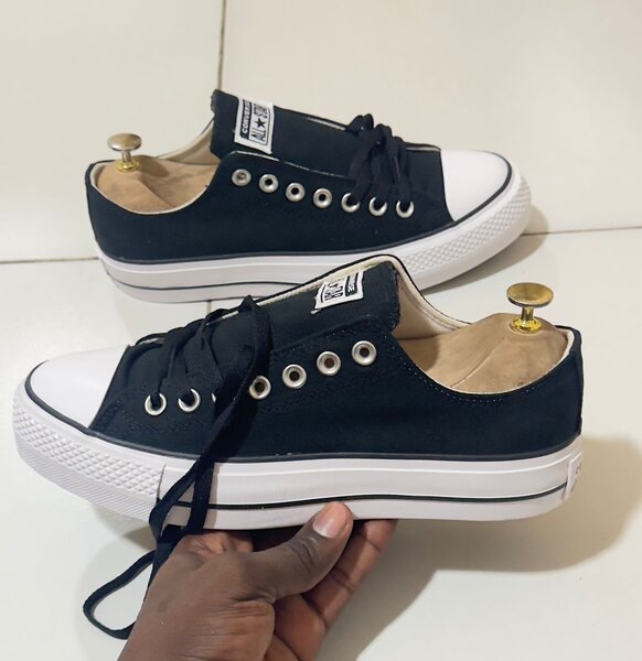 Sneakers décontractées stylées