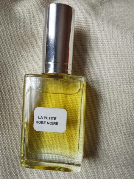 Parfum La Petite Robe Noire