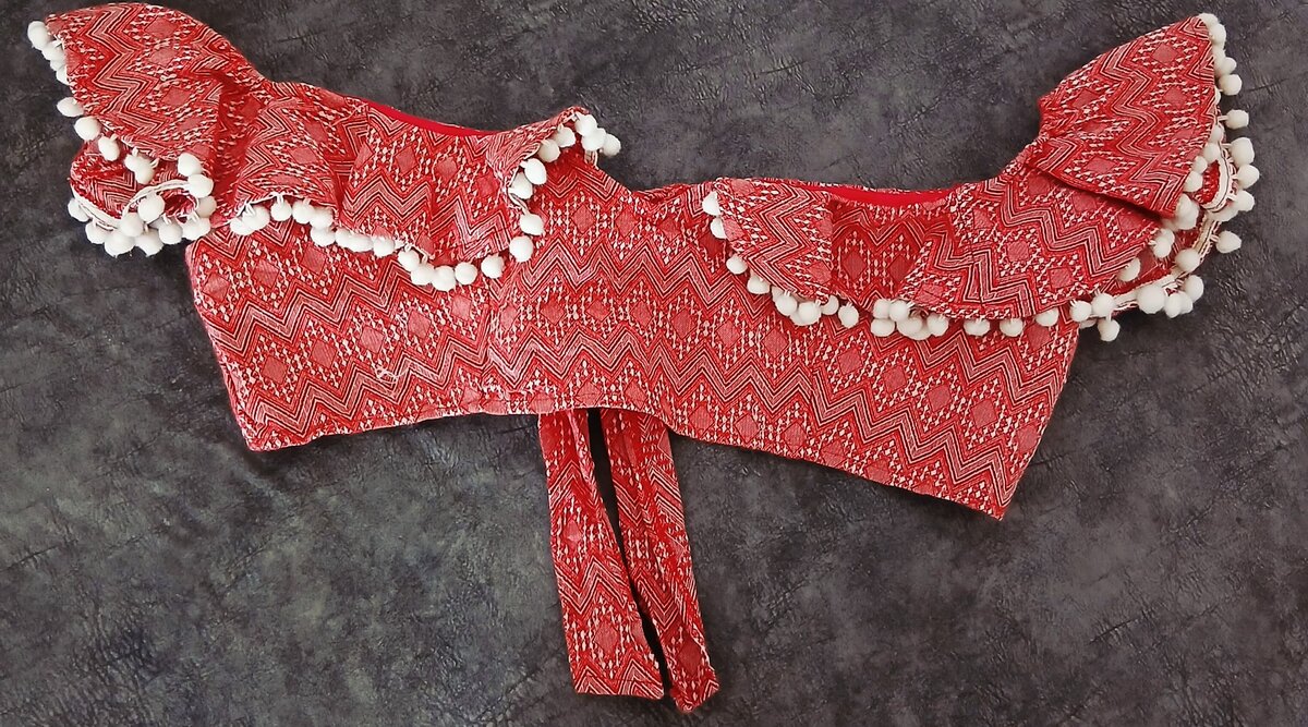 Top à pompons bohème