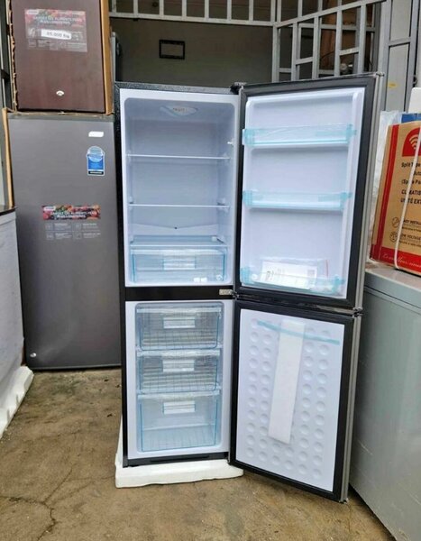 Réfrigérateur compact et efficace