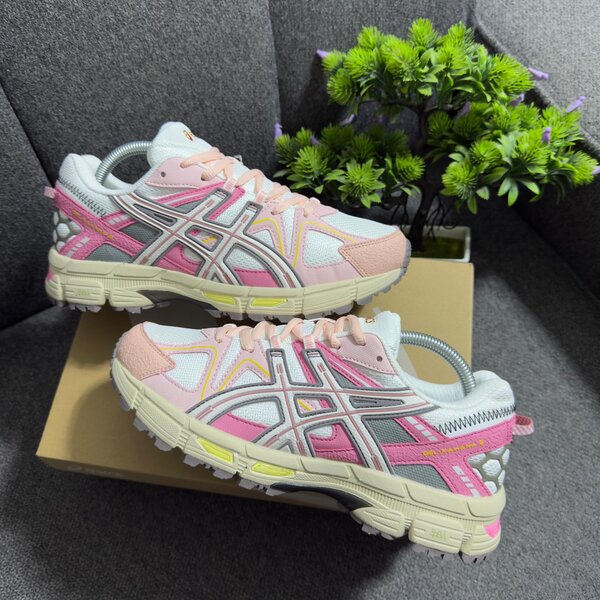 Baskets ASICS femme roses