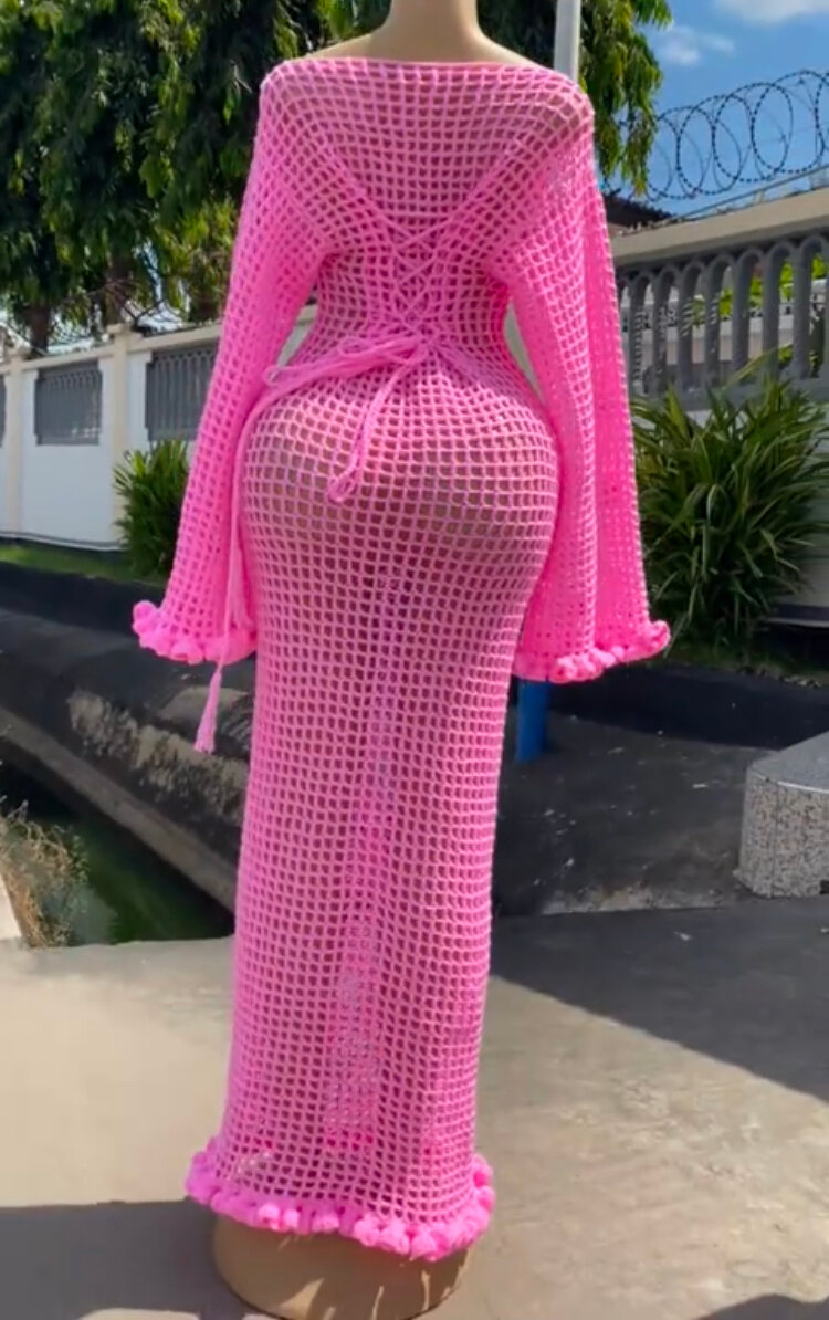 Robe en crochet rose élégant