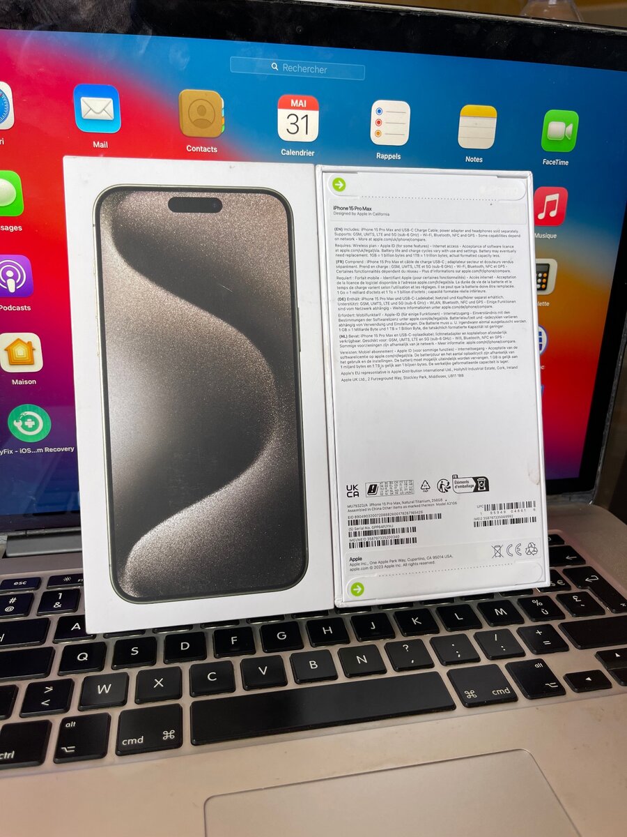 IPHONE 15 PRO MAX 256Go C€ SCELLÉ