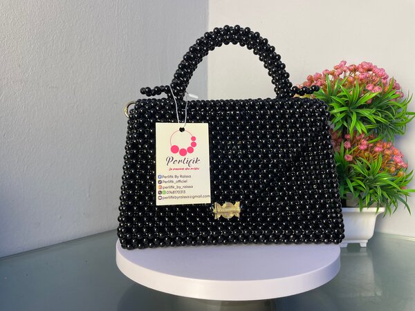 Sac en perles élégant noir(Aya