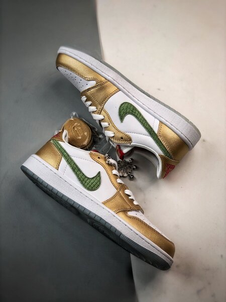 Jordan 1 low Year of Dragon