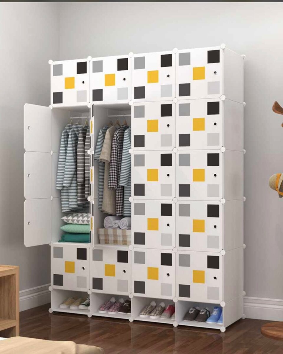 Plastic Cubes Wardrobe