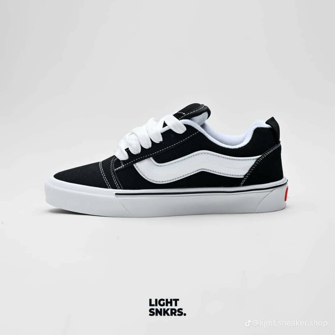 Chaussures sneakers noir et blanc
