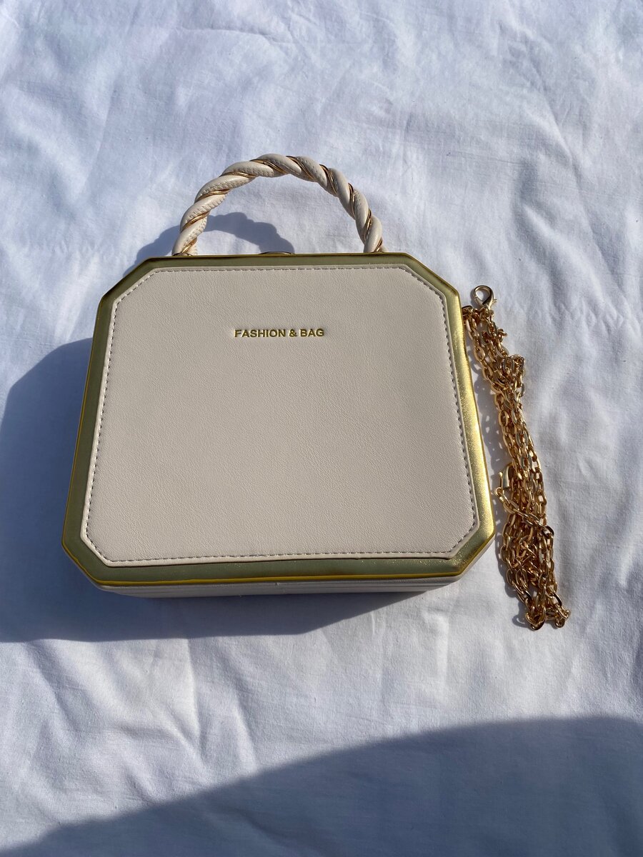 Необычная сумочка