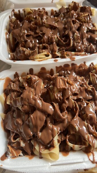 Deux bols de fettuccine