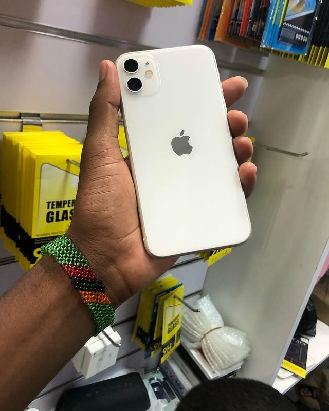 BRAND NEW IPHONE 🍏 pro 