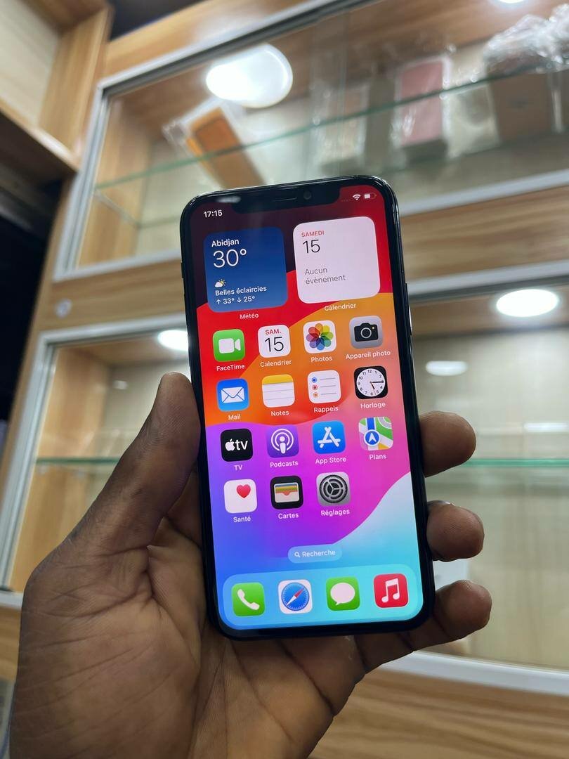 iPhone 11pro 64giga sans id Selfie  bouton volume passe pas