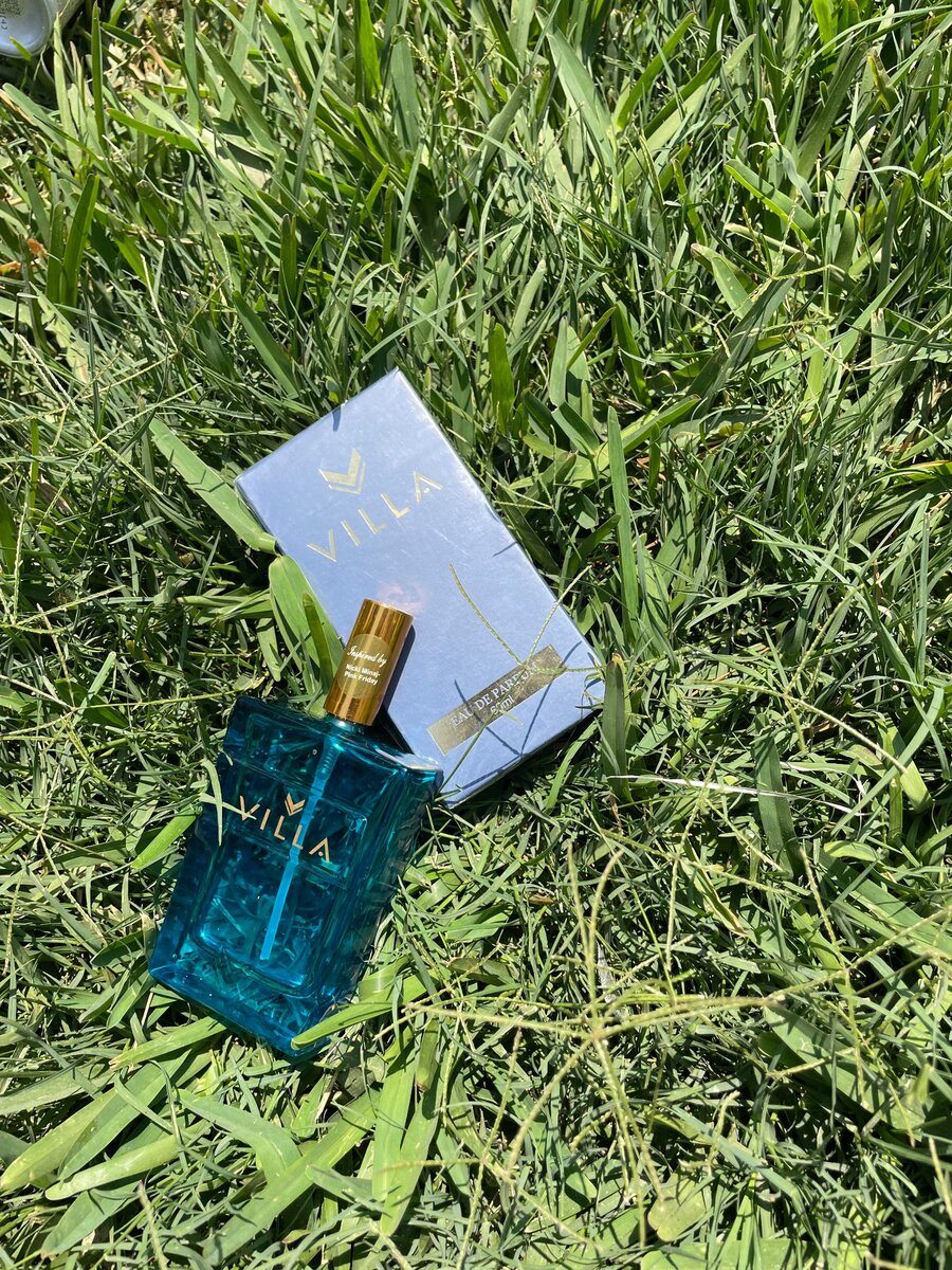 Female and male perfumes