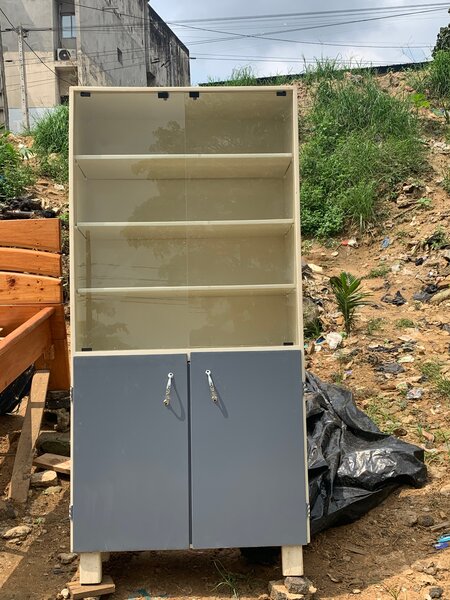 Armoire de rangement pratique