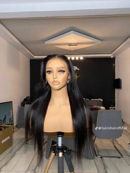 Perruque droite lisse