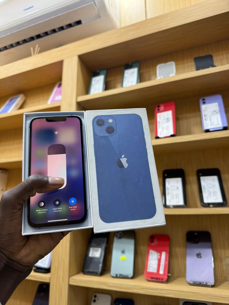 iPhone 13 Bleu Nouvel